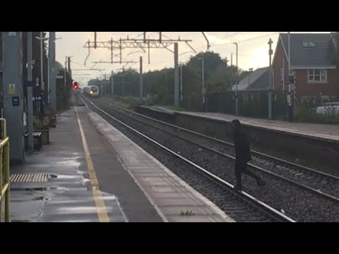 *CONTAINS SWEARING* Person JUMPS ONTO RAILWAY TRACKS in front of 390 046 (Read Description)