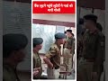 बैंक लूटने पहुंचे लुटेरों ने गार्ड को मारी गोली । Bihar । Bank Firing  - 00:46 min - News - Video