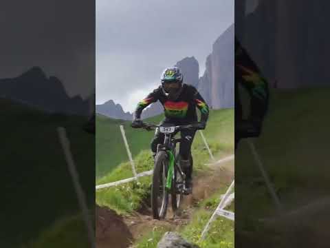 Mélanie Pugin & Karim Amour 🏔 Canazei Dolomites #shorts