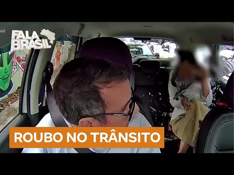 Flagrantes: criminosos se aproveitam do trânsito em SP para roubar motoristas