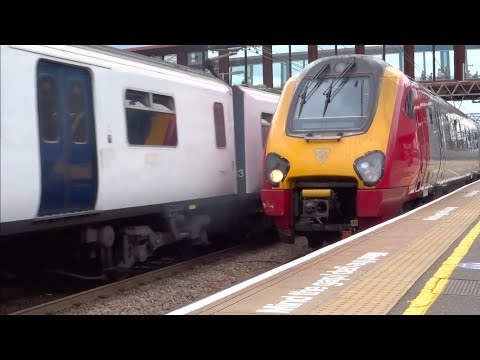 Trains and Mega Hornage at Stratford and Stratford International - Friend Meet-up | 01 - 08 - 20
