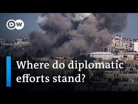 Gaza officials: At least 20 killed in line for food aid | DW News