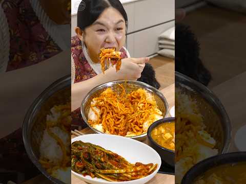 입맛 없을땐 청국장에 무생채비빔밥