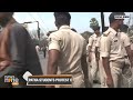 Patna Students Protest Outside JDU & BJP Offices over College Admission Issues | News9  - 02:23 min - News - Video