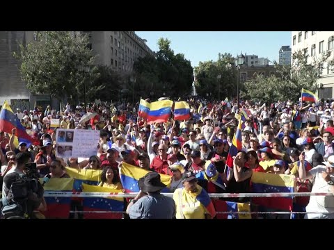 Venezuelan opposition supporters in Chile protest ahead of Maduro's swearing-in | AFP