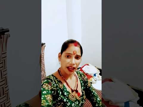 आईने के सौ टुकड़े हमने करके देखे हैं एक में भी तन अकेले थे