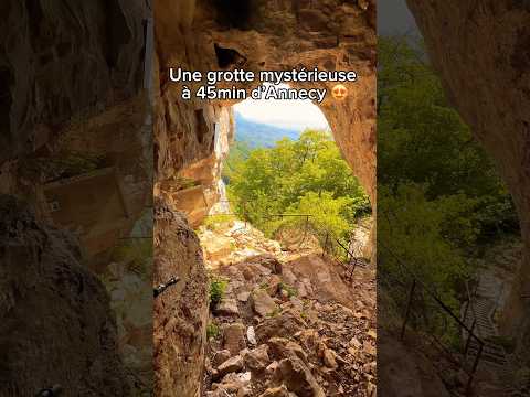 Une grotte mystérieuse en Haute-Savoie 😍 #randonnée #grotteOrjobet #hautesavoie #exploration