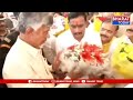 ఇంద్రకీలాద్రి దుర్గమ్మను దర్శించుకున్న సీఎం బాబు | BT  - 00:44 min - News - Video