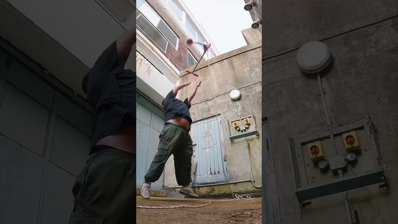 STUCK IN A PIT. Sacha vs Scooter