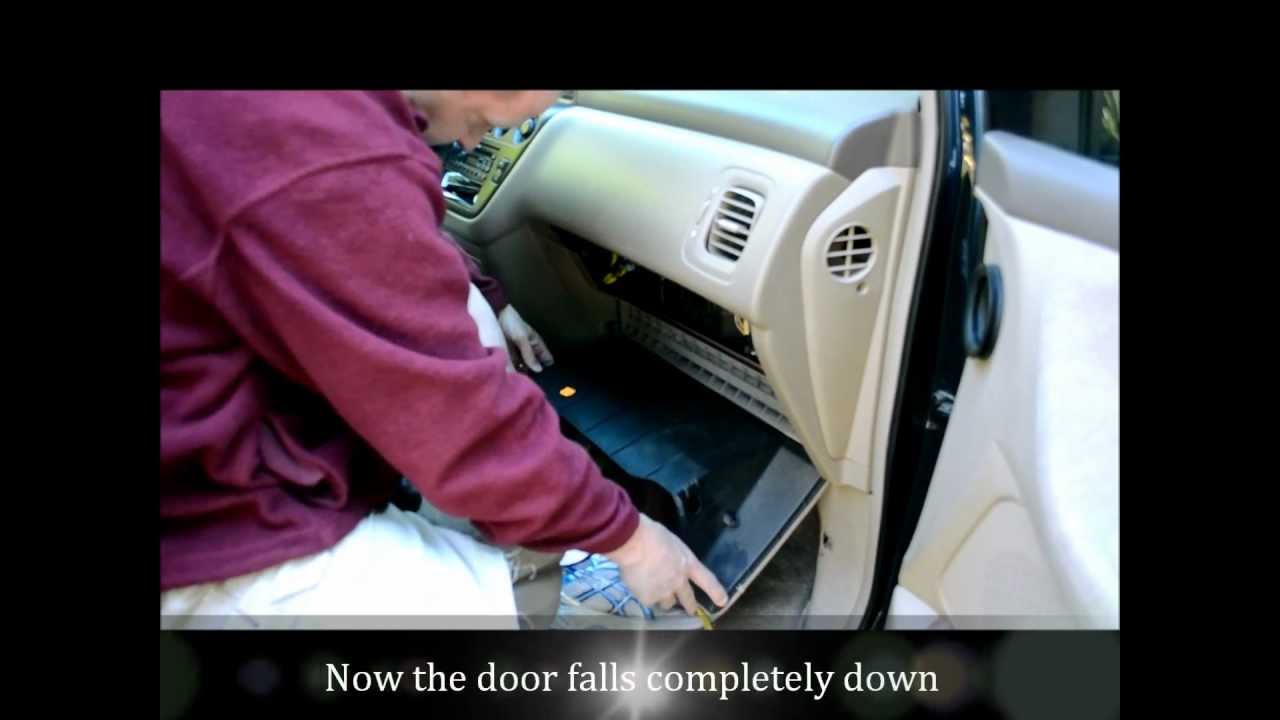 Changing cabin air filter in honda odyssey #2