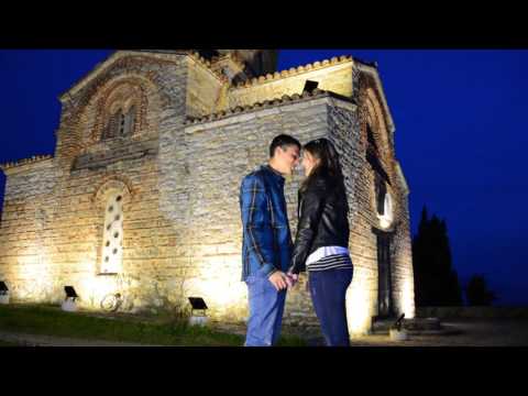 Романтичен велешанец ја запросува својата девојка во Охрид