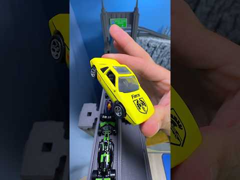 Crazy Jimmy VS F1 #diecastracing #hotwheels #f1 #pontiac