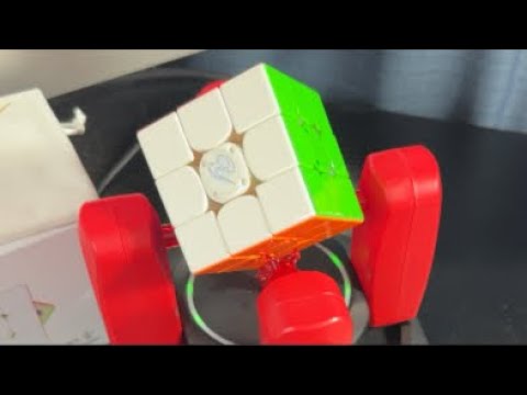 全自動ロボットに混ぜてもらってルービックキューブの練習✨