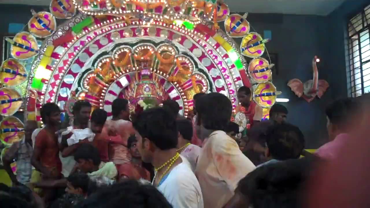 Gudiyatham Gangai Amman Thiruvizha 2010 HD - Part 3 - YouTube