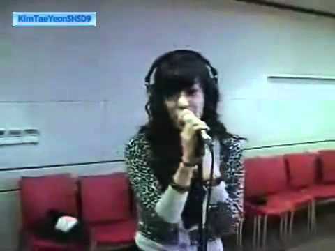 SNSD - Day By Day (Live at Radio)