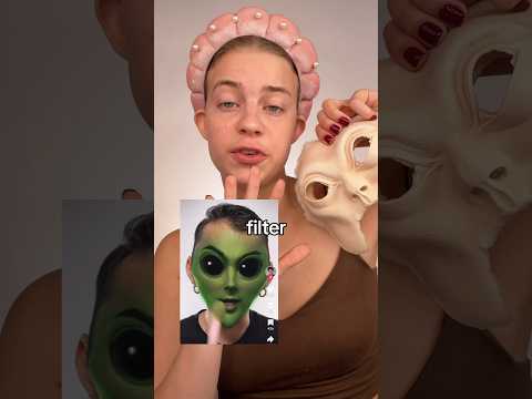 Transforming into an ALIEN using SFX makeup!! 🤭