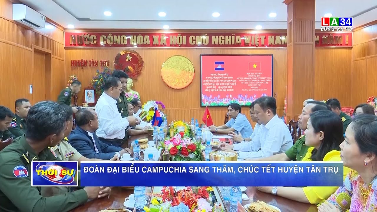 Đoàn đại biểu Campuchia sang thăm, chúc Tết huyện Tân Trụ