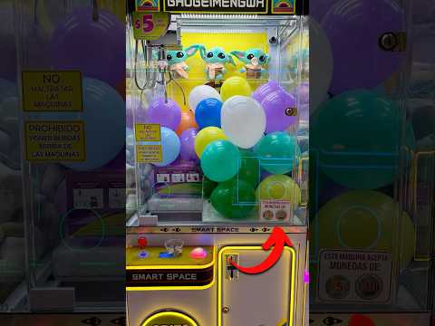 La garra más rara del mundo 😱 #muñelocos #maquinadegarra