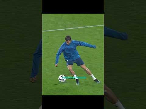##christiano #Ronaldo 🥵🤯🥵🤕 #football #christiano # Ronaldo #football #viralvideo #socc #edit