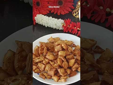 Mini Nimki / Namkeen Recipe | Diwali Snacks #namakpare #snacks #namkeen #shorts #festival #recipe