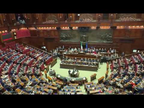 Protesta opposizioni e boato della maggioranza dopo approvazione Legge elettorale alla Camera