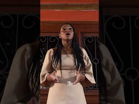 Mesmo na luta, Deus está ao seu lado. Assista ao clipe 