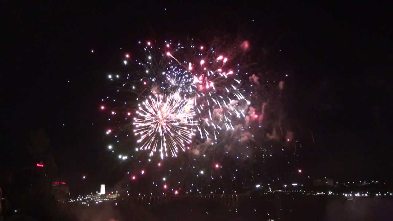 Niagara Falls Fireworks May 24, 2013 - YouTube