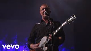 Queens Of The Stone Age - Little Sister (Live on Letterman)