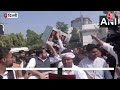Congress Bank Account Freeze:  बैंक खातों को फ्रीज करने और चुनावी बांड के खिलाफ प्रदर्शन | Aaj Tak  - 02:10 min - News - Video