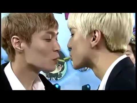 KPOP GAY MOMENTS