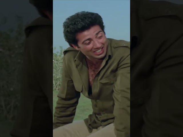 Sunny Deol Ki Sauteli Maa Danny Ko Chupke Se Milne Gayi #SunnyDeol #SujataMehta #Yateem #Shorts
