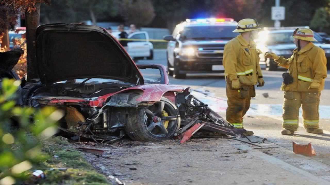 Morte de Paul Walker - Brian do Velozes e Furiosos - Fotos - - YouTube