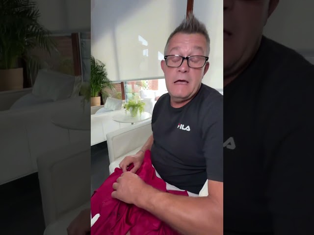 Mi papa se prueba una faja