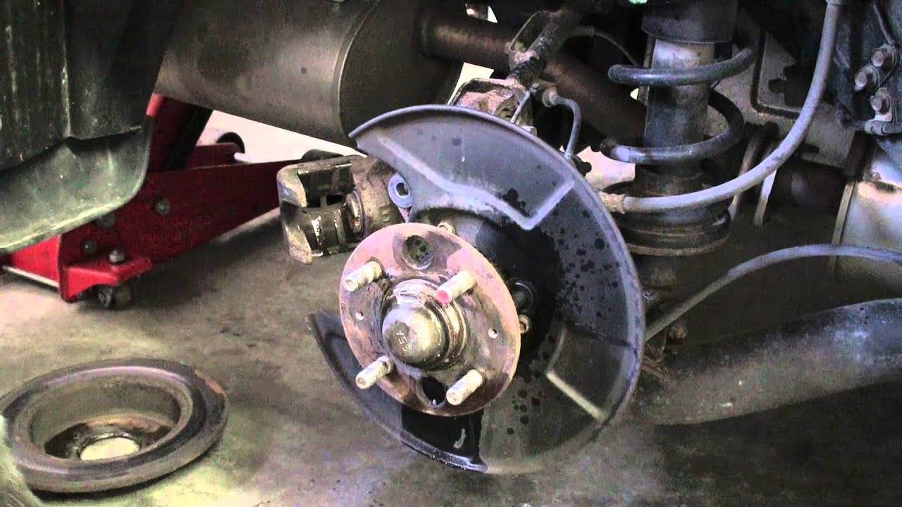 How to change rear brakes on 2004 honda civic #4