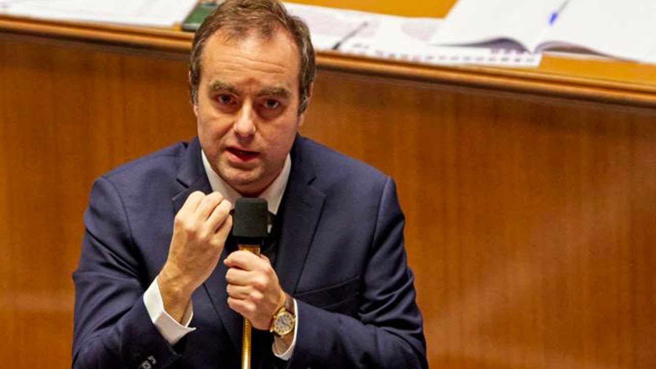 Budget 2026 : Sébastien Lecornu engage la responsabilité du gouvernement sur la partie "recettes"