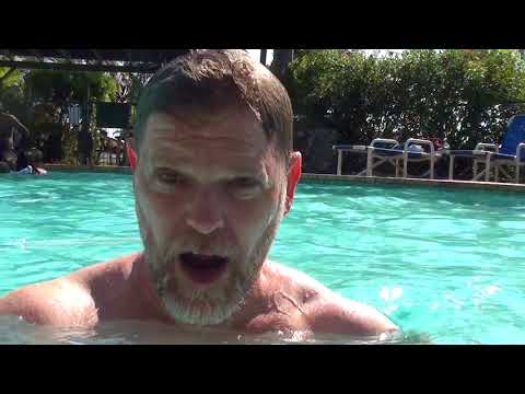 Curbside Cleanup, A Quick Swim💦 Super Cell 🌪 Cloud and Lightning show⚡ and ASMR Moments- Sunday🇭🇲