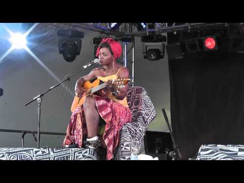 Kareyce Fotso - Mayolé - Kareyce Fotso - Live