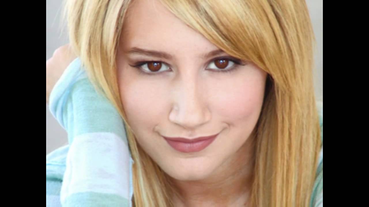 Las 10 chicas famosas más guapas de Disney Channel - YouTube