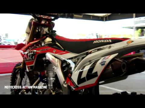 Inside the Pros Bikes featuring Chad Reed,Lars Lindstrom-Motocross Action Magazine 