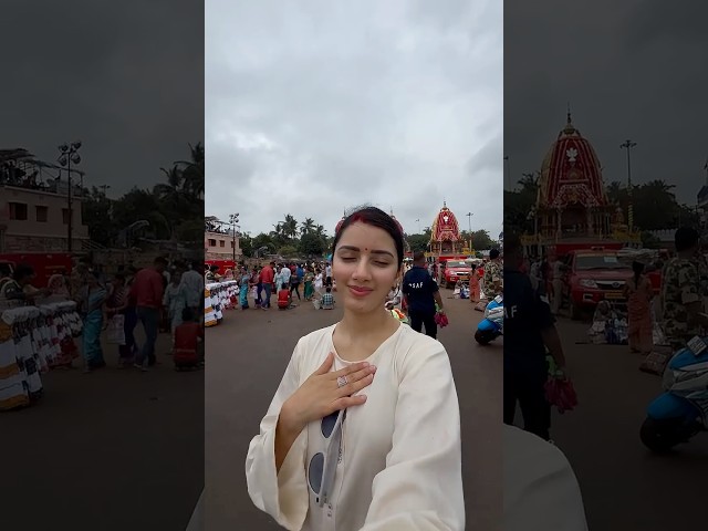 Mandir Ke Samne Phir Bhari Mang ❤️ #neetubisht #lakhneet #youtubeshorts #trending #shorts #viral