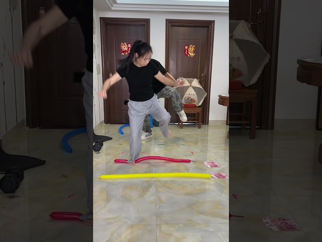 Why can't I break this balloon after stepping on it so many times?
