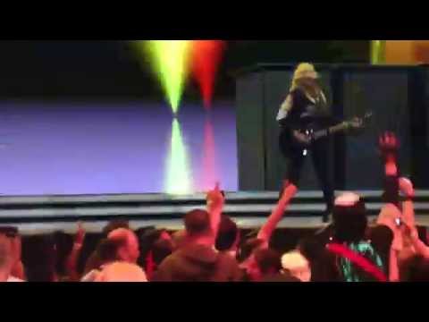 Madonna - Fun Talk & Turn Up The Radio & Open Your Heart (MDNA Soundcheck, Amsterdam 7-7-2012) mp3