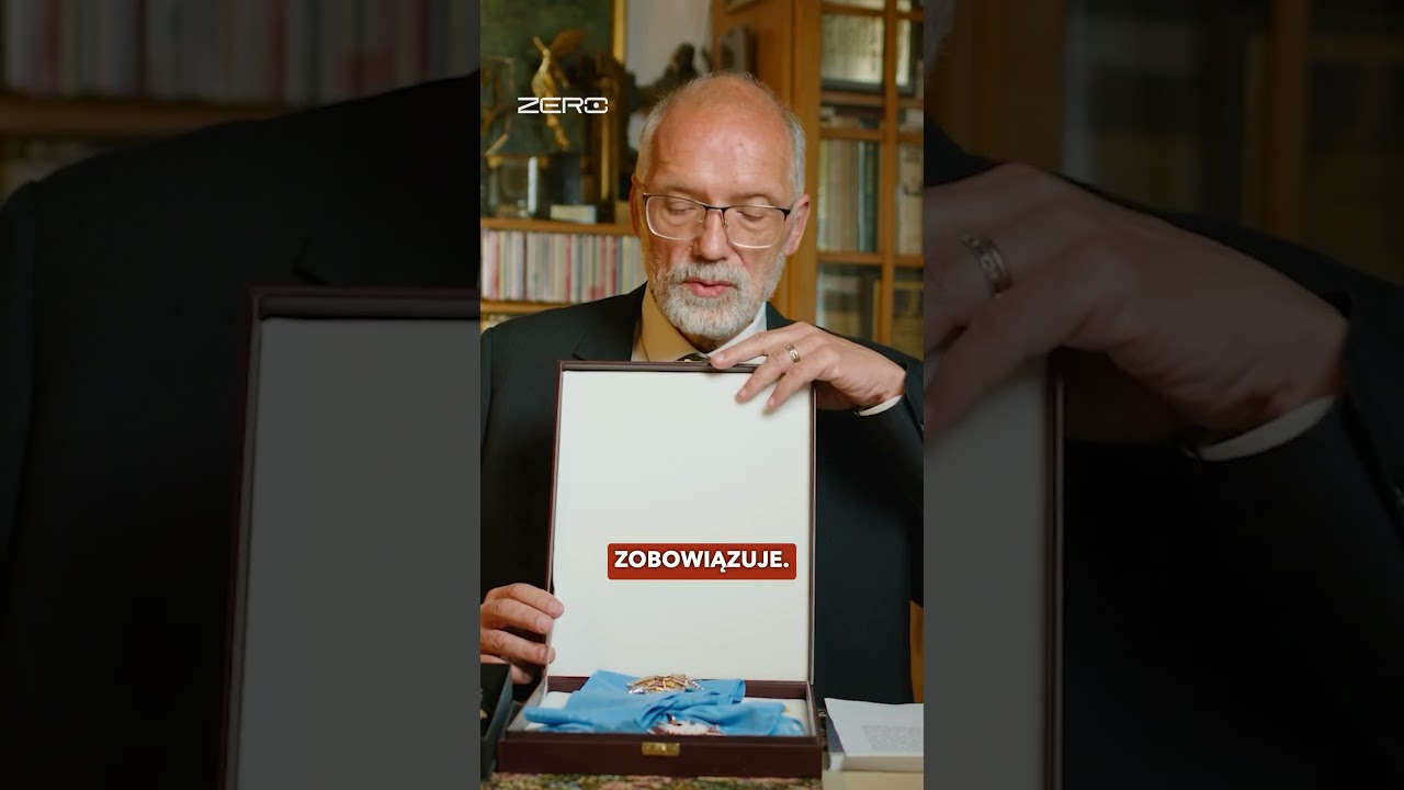 ANDRZEJ NOWAK PREZENTUJE ORDER ORŁA BIAŁEGO