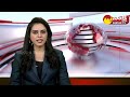 High Tension Nagarkurnool: Farmers Attack On Market Yard Office & Chairmen | Telangana Government  - 02:54 min - News - Video