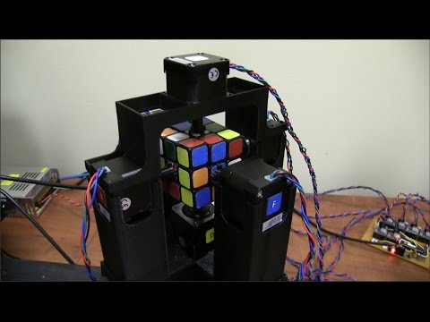 Овој неверојатен робот може да ја реши Рубиковата коцка за само 1 секунда