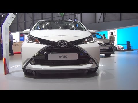 Toyota Aygo 51 kW (2016) Exterior and Interior in 3D