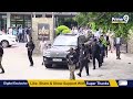 భారీ సెక్యూరిటీతో చంద్రబాబు మాస్ ఎంట్రీ.. | CM Chandrababu Entry | Prime9 News  - 01:19 min - News - Video