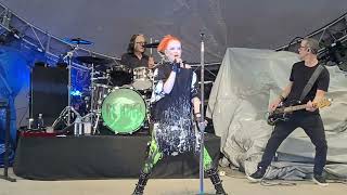 I&#39;m only happy when it rains - Garbage Live 2022