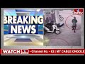 Breaking News:విజయవాడ పెట్రోల్ బంకులను బెదిరిస్తున్న బ్లేడ్ బ్యాచ్ లు..! | Vijayawada | hmtv  - 02:41 min - News - Video
