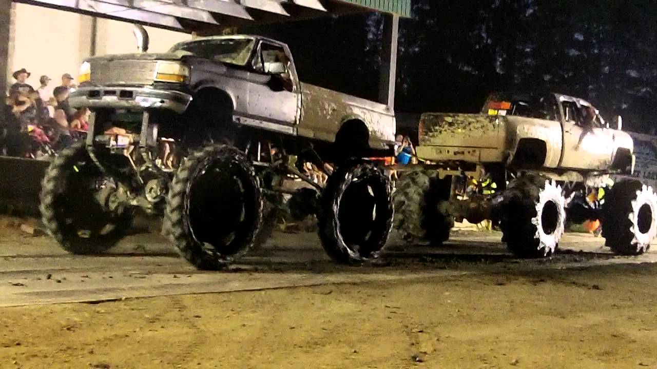 Ford vs chevy monster truck